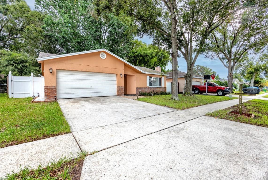 1691 E Orangecrest Ave., Palm Harbor, FL 34683