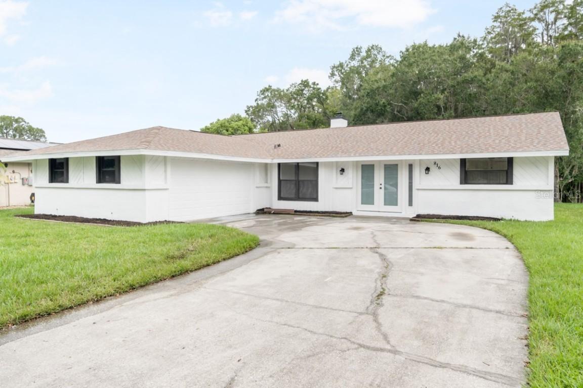 816 Jacaranda Dr., Oldsmar, FL 34677