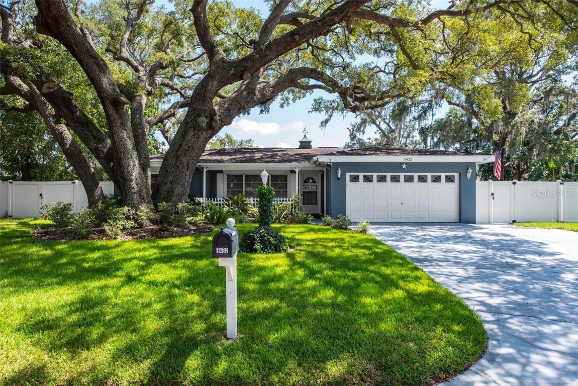1432 Normandy Ln., Palm Harbor, FL 34683