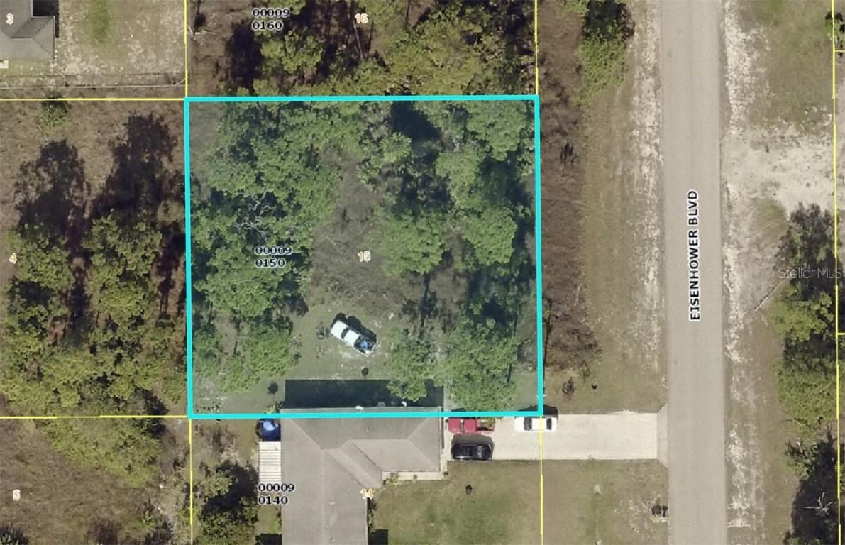 916-918 Eisenhower Blvd., Lehigh Acres, FL 33974