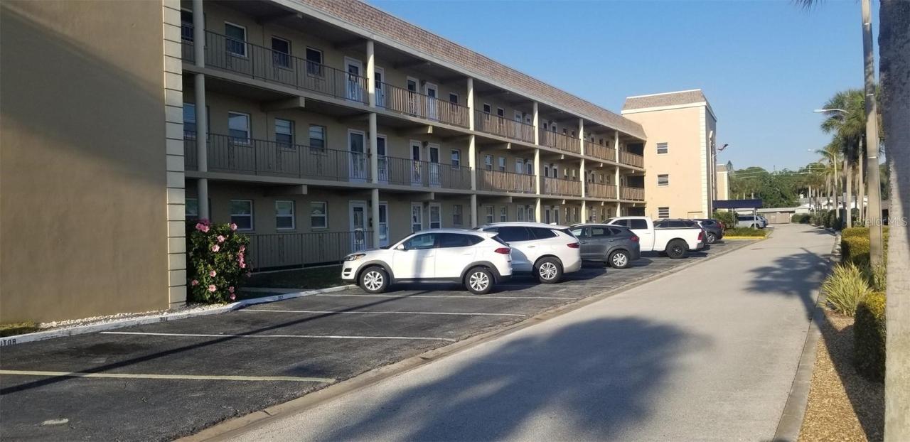 1 Boca Ciega Point Blvd. #102, St Petersburg, FL 33708