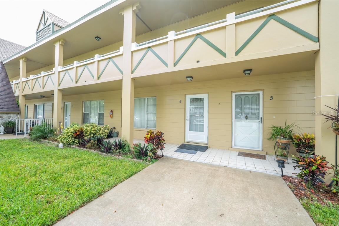 2000 World Parkway Blvd. #4, Clearwater, FL 33763