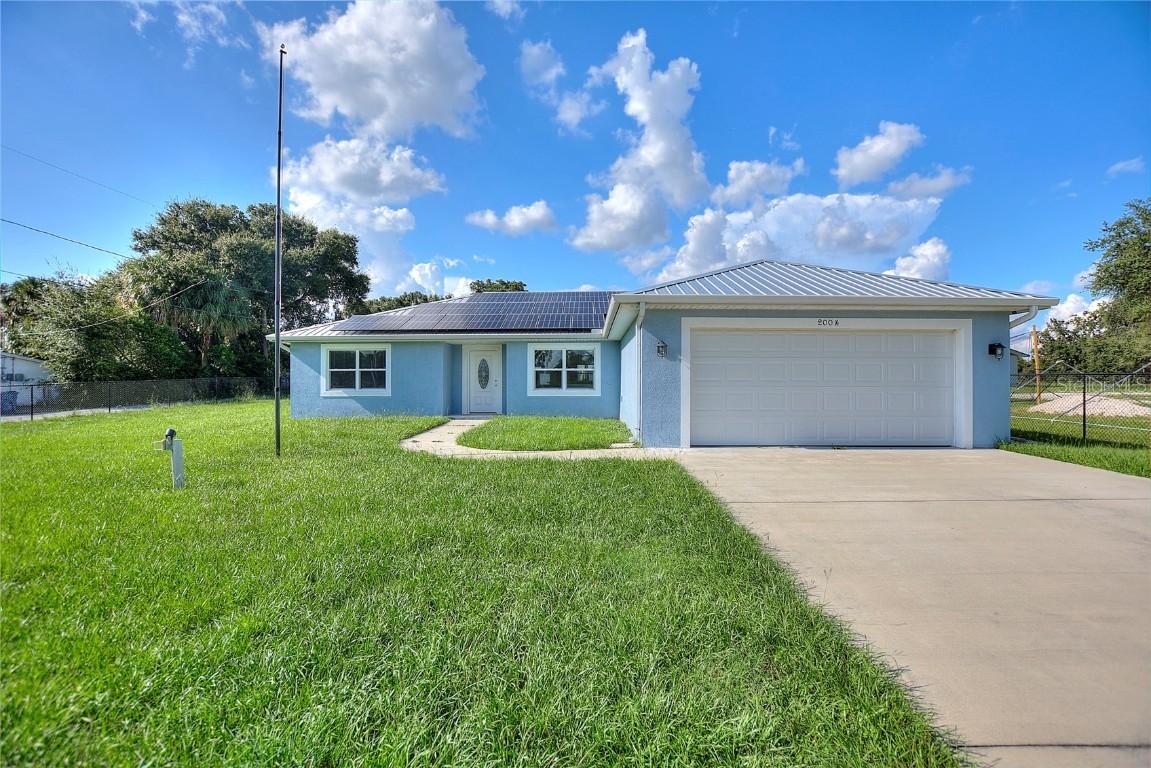 200 1/2 North Blvd., Davenport, FL 33837