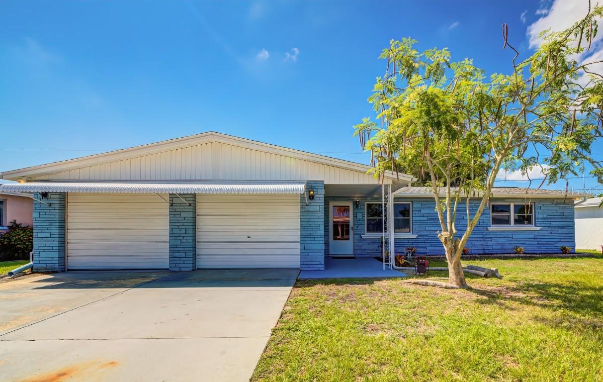 3830 Cherrywood Dr., Holiday, FL 34691