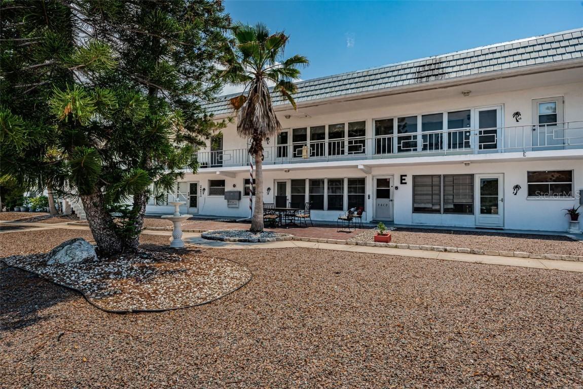 1221 Drew St. #E11, Clearwater, FL 33755