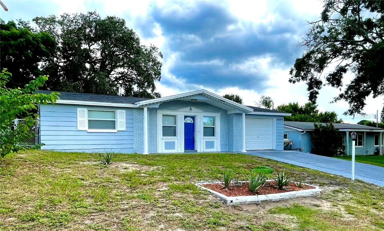 4304 Woodfield Ave., Holiday, FL 34691