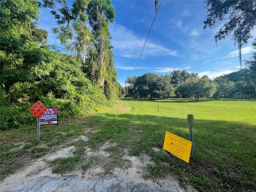 Mills St., Leesburg, FL 34748