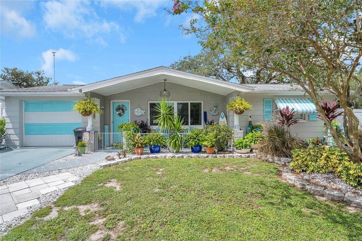 1447 Viking Dr., Holiday, FL 34691