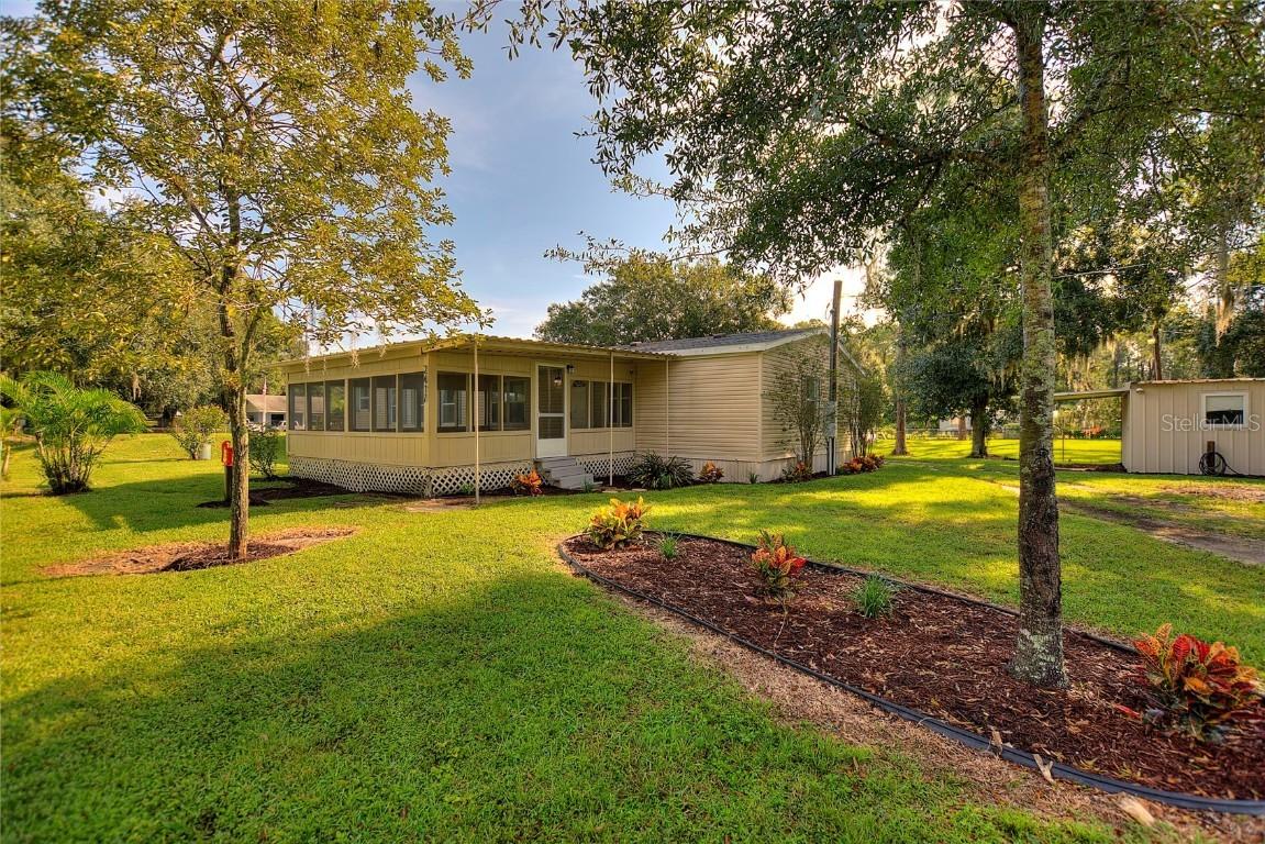 2417 Nelson St., Auburndale, FL 33823