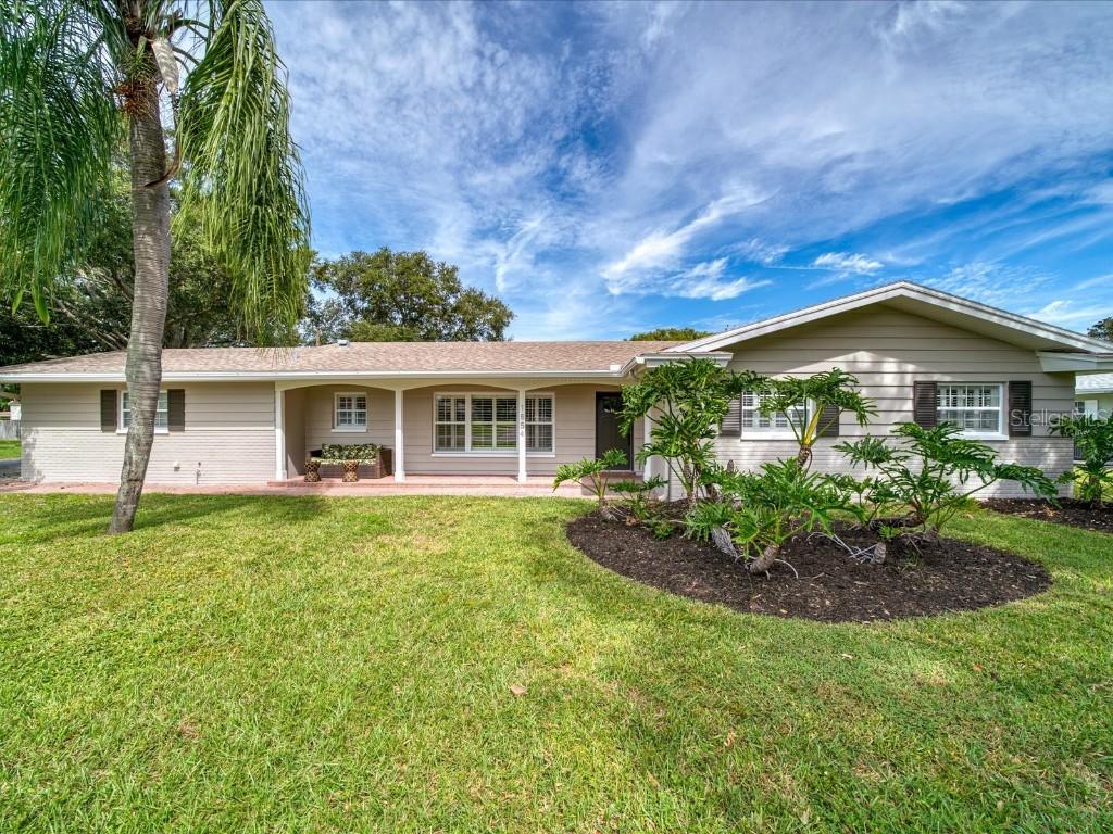 1854 Lakeview Rd., Clearwater, FL 33764