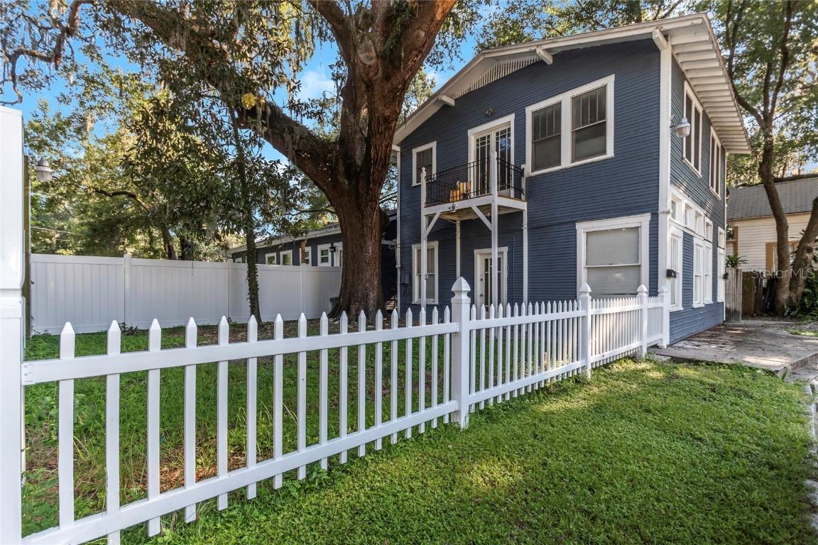 210 E Plymouth St., Tampa, FL 33603