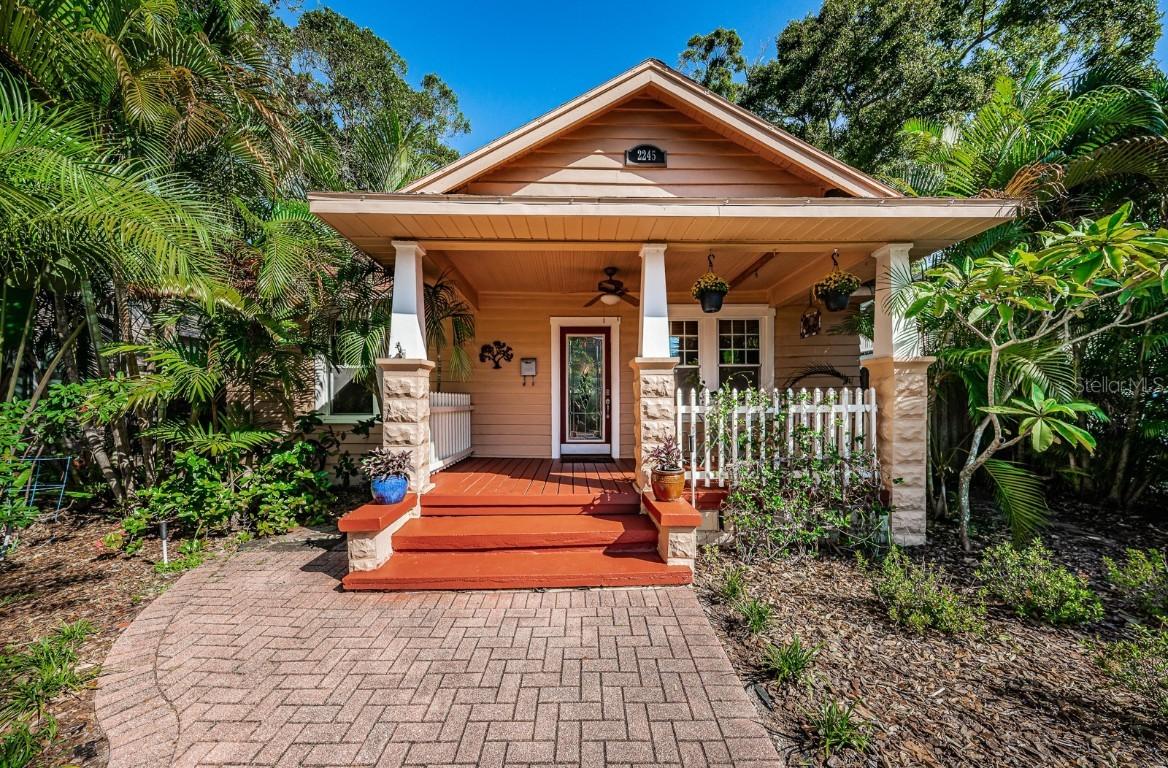 2245 Burlington Ave., St Petersburg, FL 33713