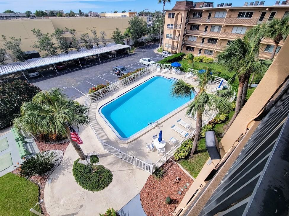 2525 W Bay Dr. #E41, Belleair Bluffs, FL 33770