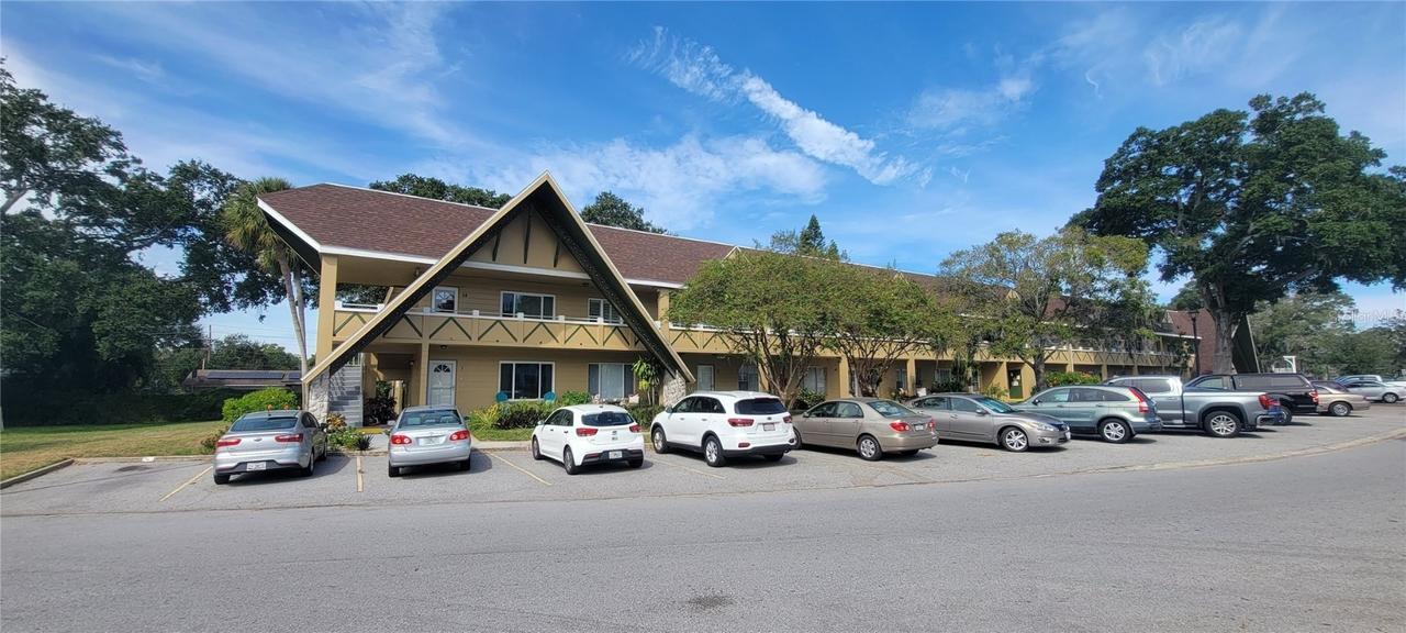 2000 World Parkway Blvd. #15, Clearwater, FL 33763