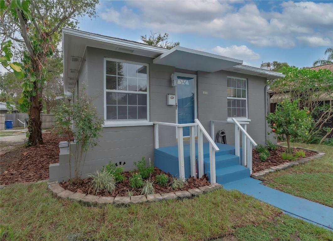 3055 8th St., St Petersburg, FL 33704