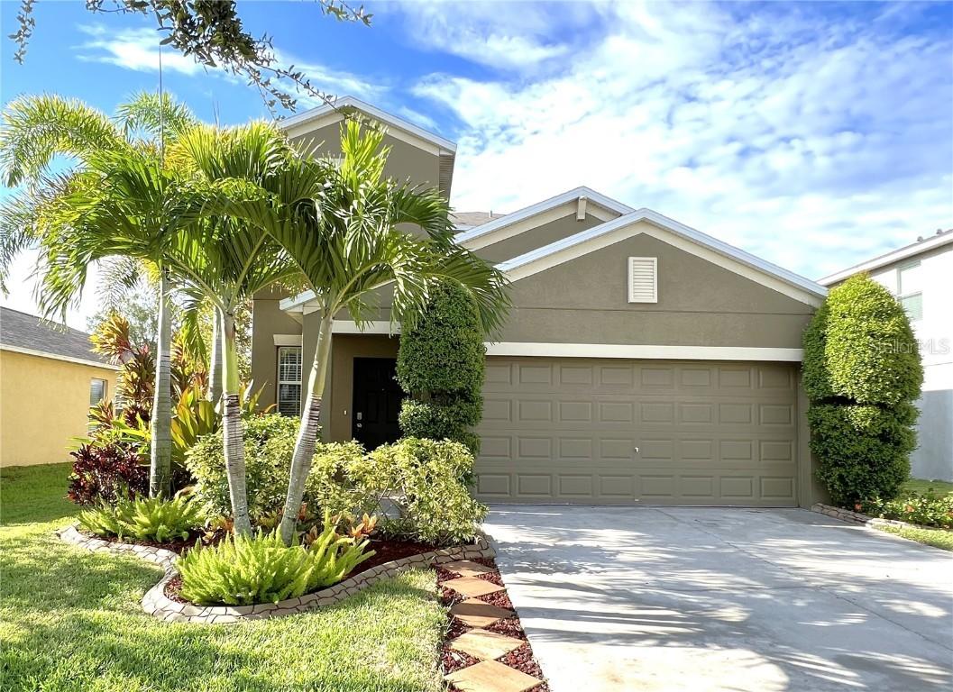 239 Cascade Bend Dr., Ruskin, FL 33570