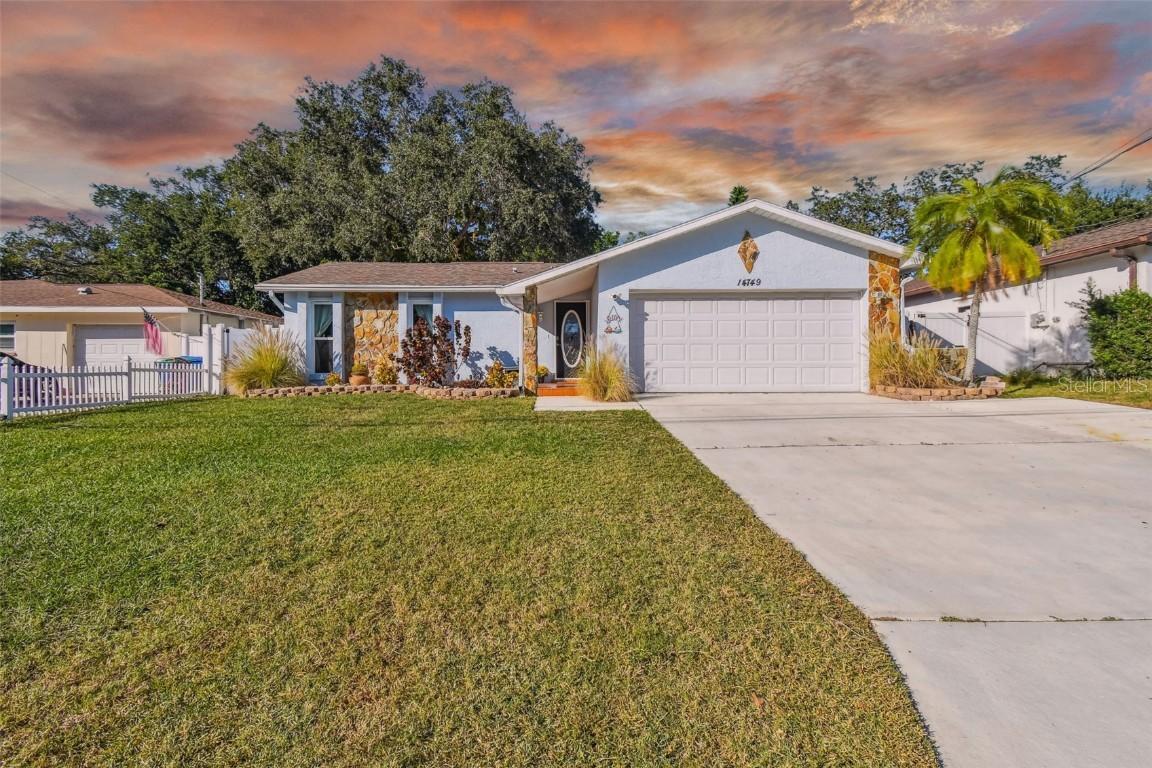 14749 Bay Dr., Largo, FL 33774