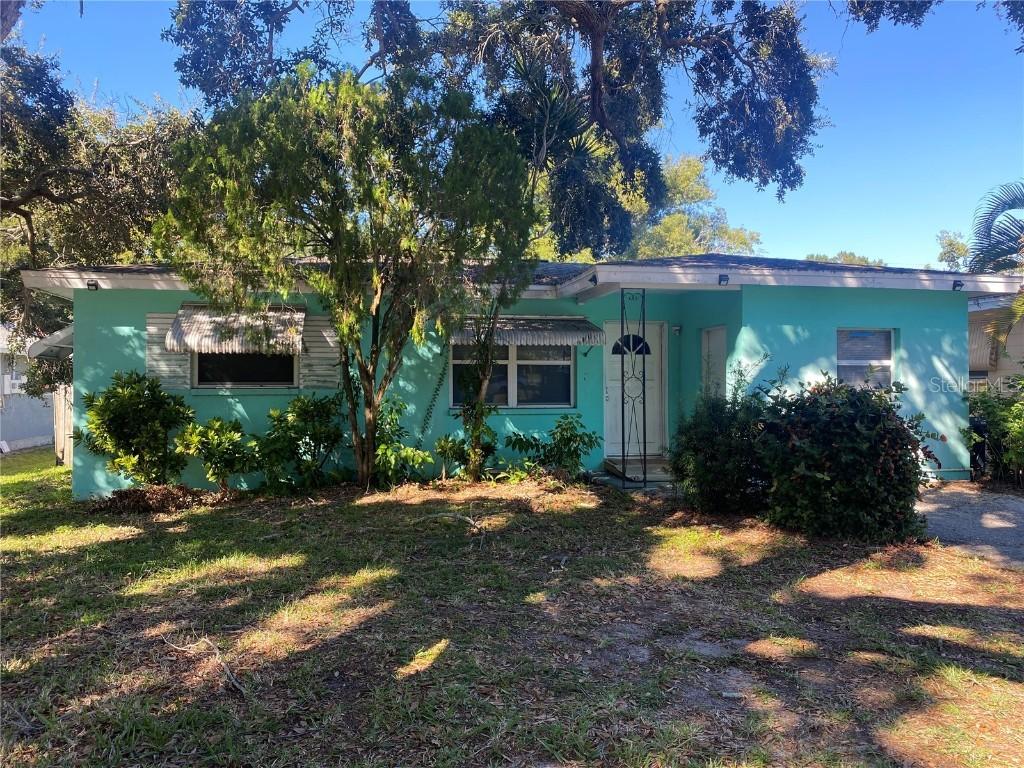 1042 8th Ave., Largo, FL 33770