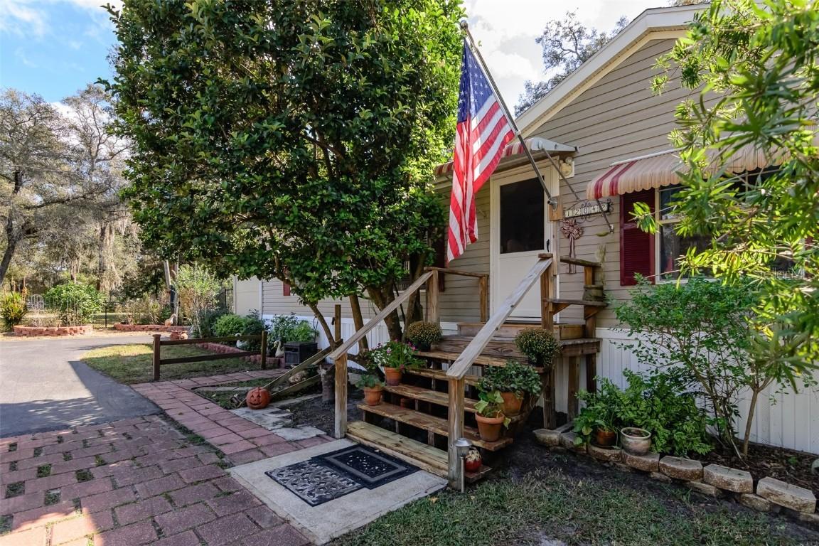 12042 Parkwood St., Hudson, FL 34669