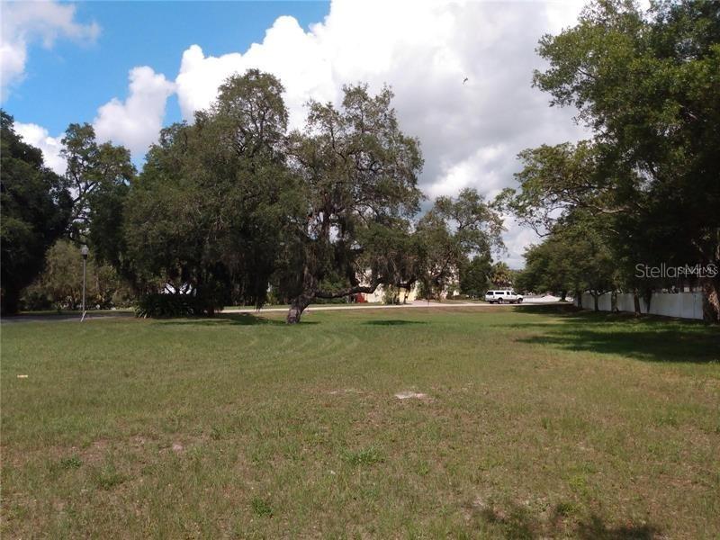 5745 River Bluff Dr., New Port Richey, FL 34652