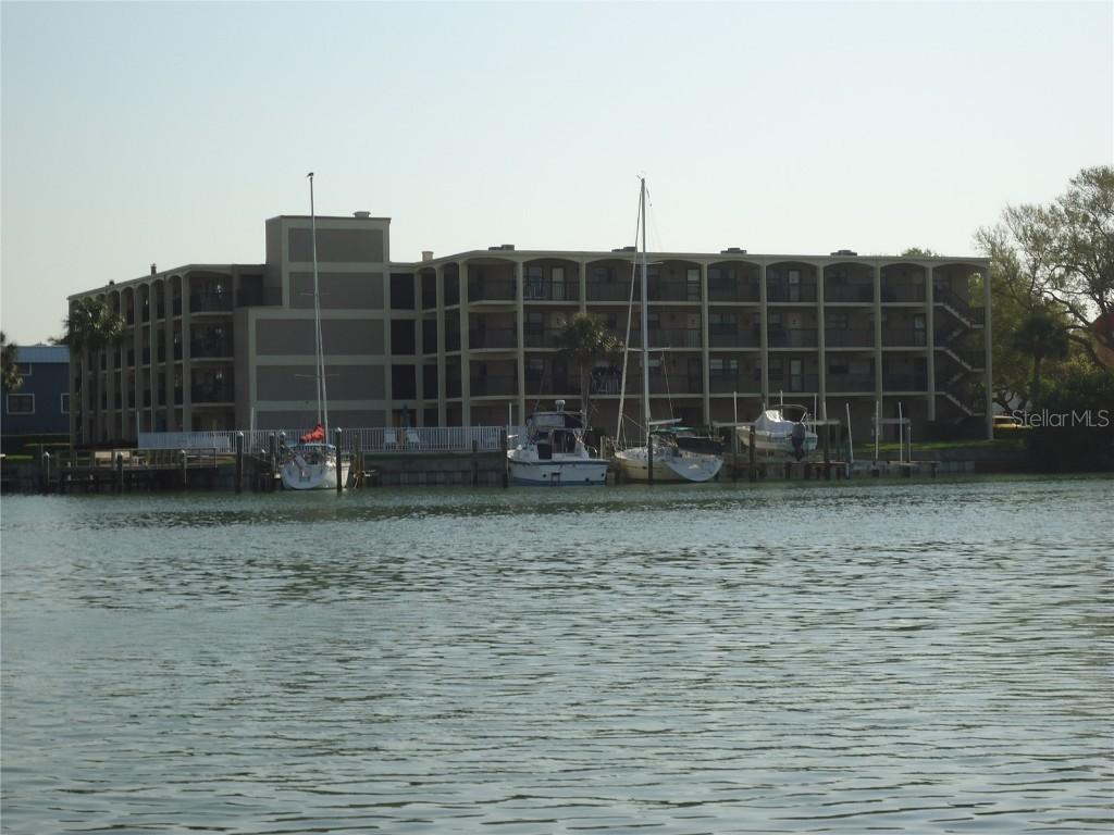 12500 Capri Cir. #303, Treasure Island, FL 33706