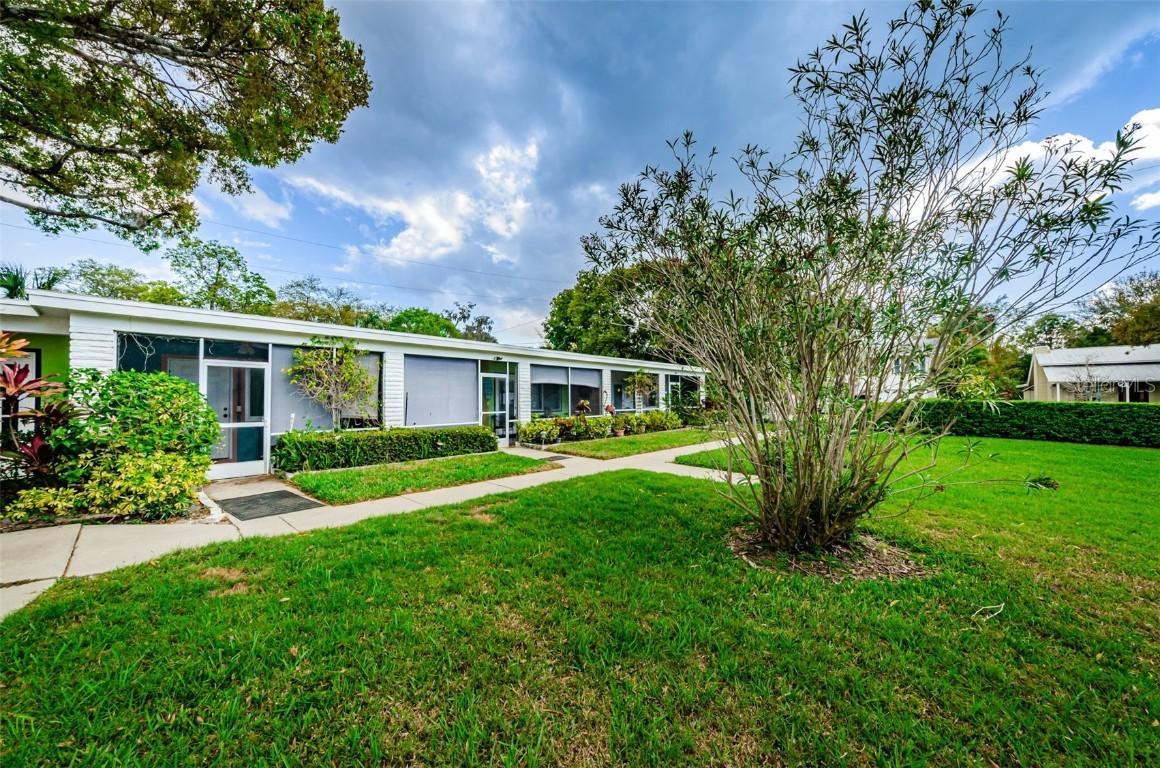 348 Pennsylvania Ave. #6, Palm Harbor, FL 34683