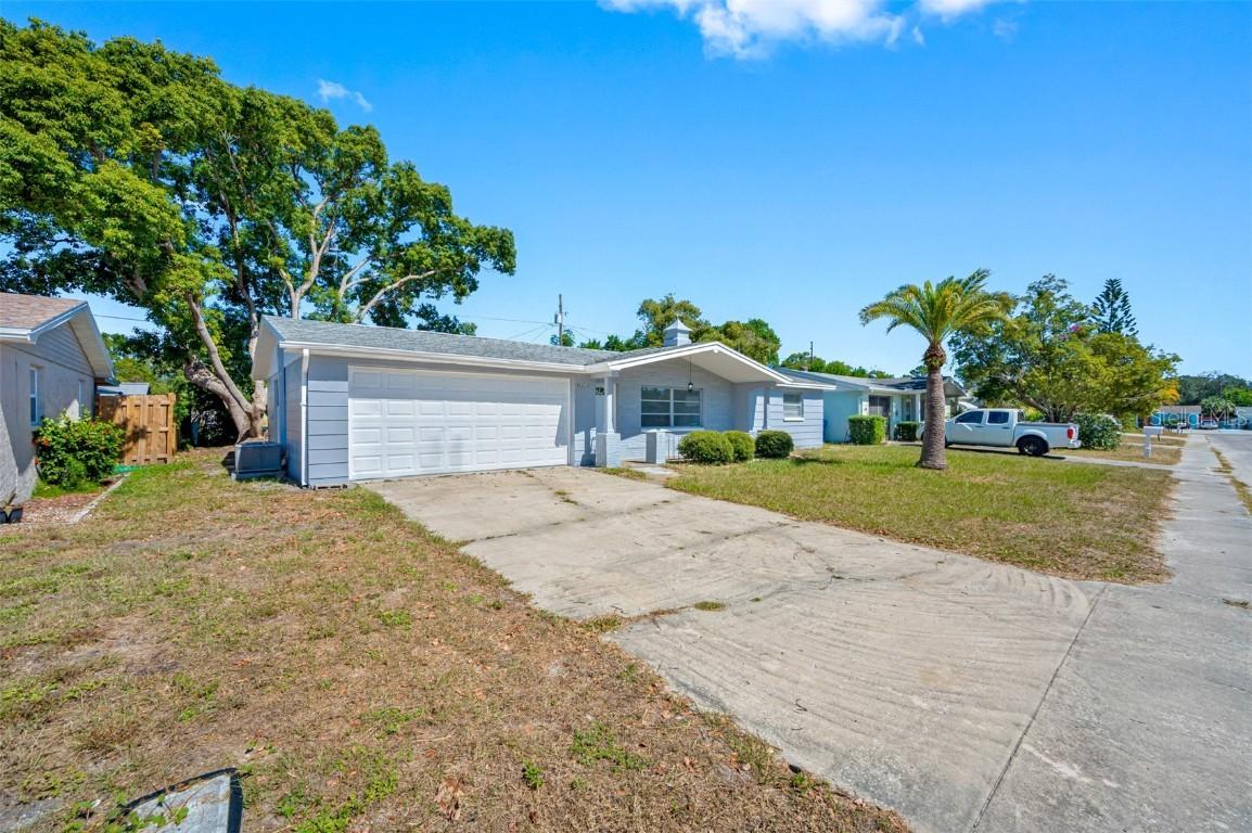 3635 Rosewater Dr., Holiday, FL 34691