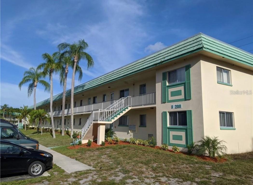 2001 Greenbriar Blvd. #13, Clearwater, FL 33763