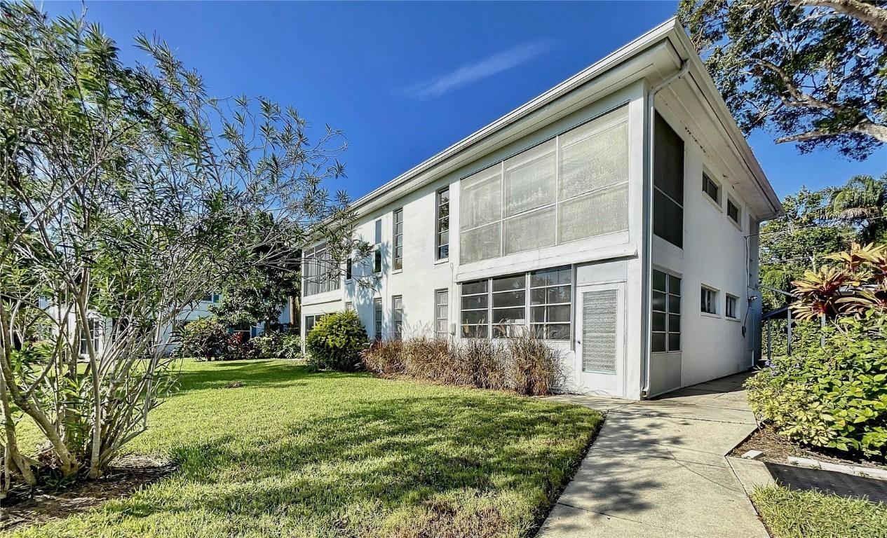 346 Pennsylvania Ave. #3, Palm Harbor, FL 34683