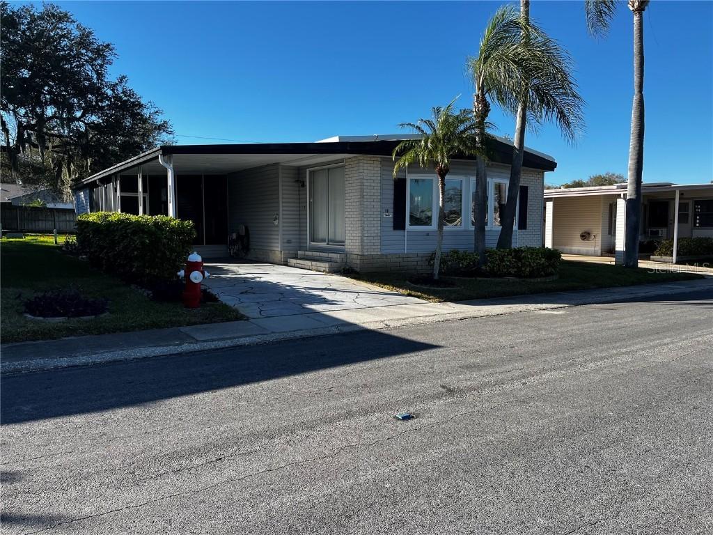16 Mountain Laurel Dr., Palm Harbor, FL 34684