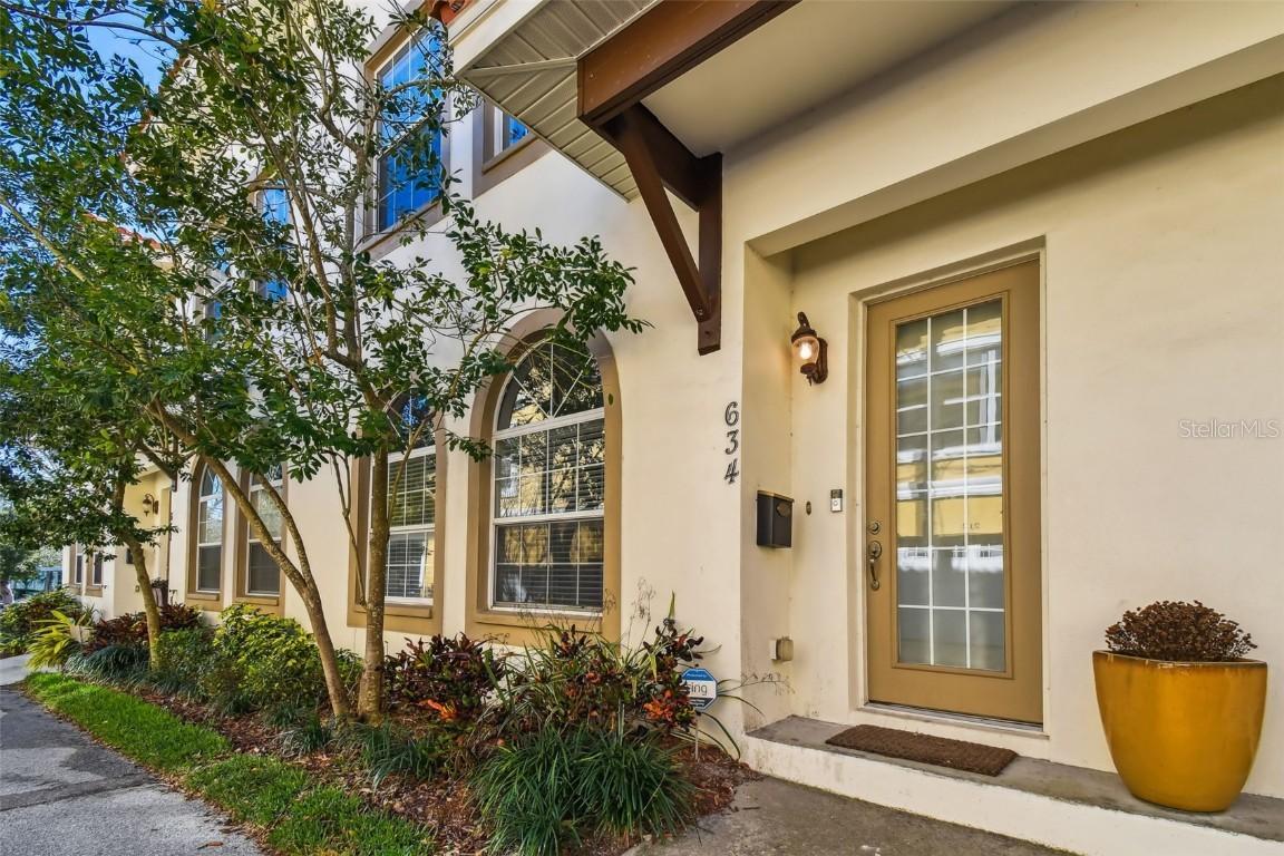 634 2nd St. #2, St Petersburg, FL 33701