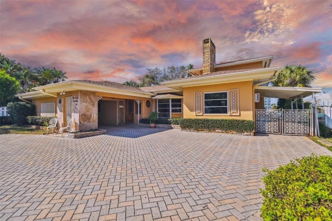 43 Dolphin Dr., Treasure Island, FL 33706