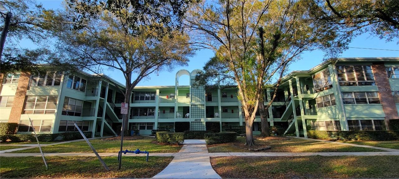 4819 8 Ave. #305, St Petersburg, FL 33713