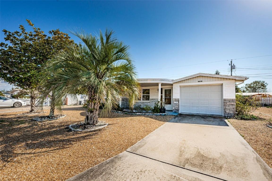 4830 Mirage Ave., Holiday, FL 34690