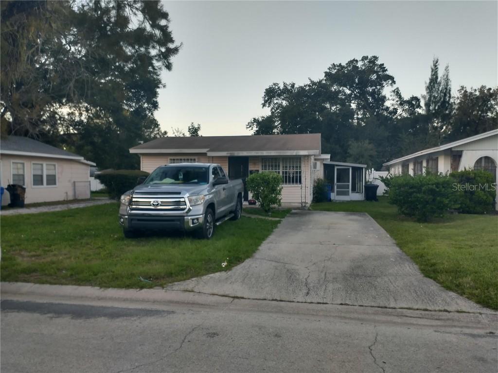 3851 9th Ave., St Petersburg, FL 33711