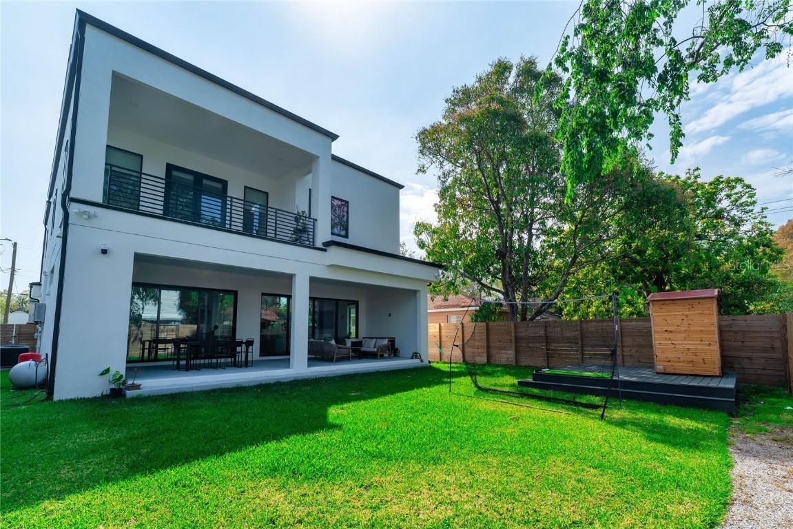2608 N Ridgewood Ave., Tampa, FL 33602