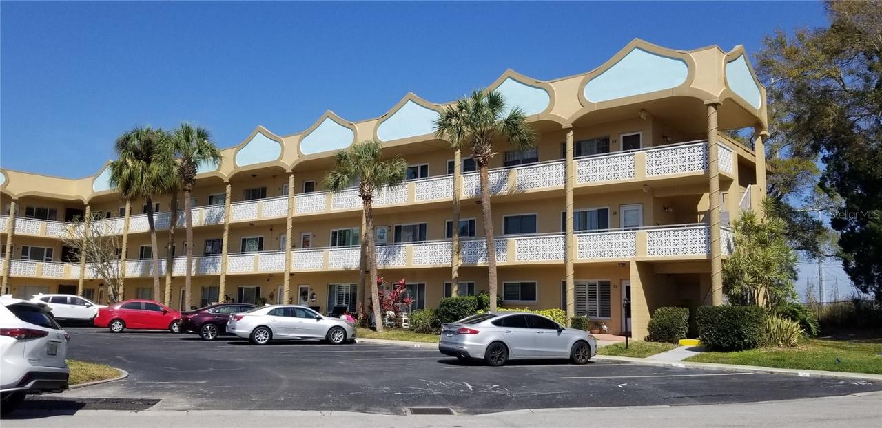 2466 Ecuadorian Way #76, Clearwater, FL 33763