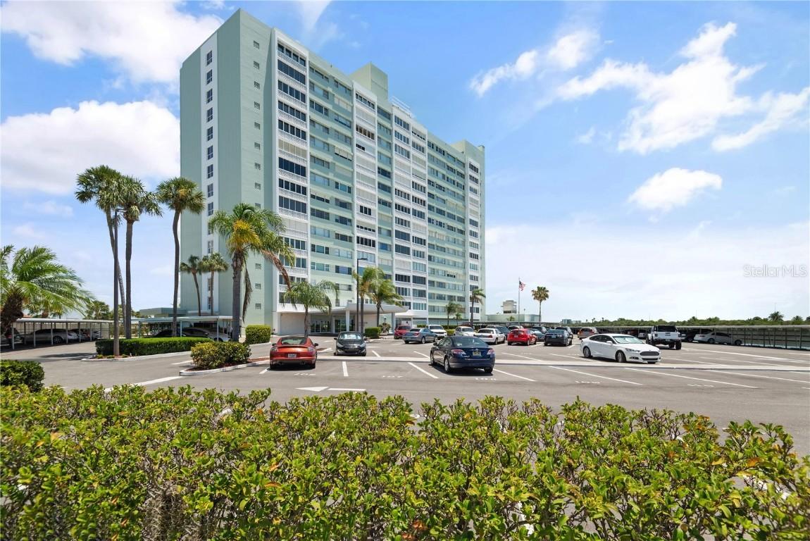 31 Island Way #308, Clearwater Beach, FL 33767