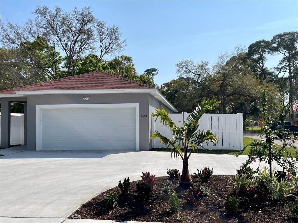 523 Stremma Rd., Largo, FL 33770