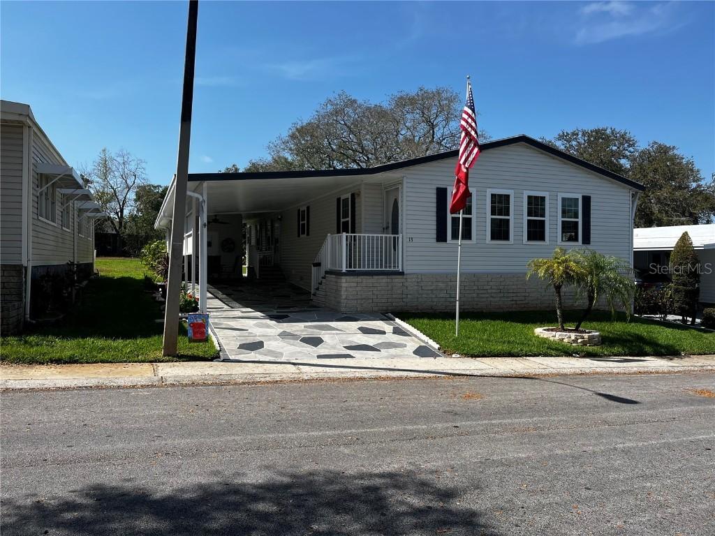 13 Mountain Laurel Dr., Palm Harbor, FL 34684