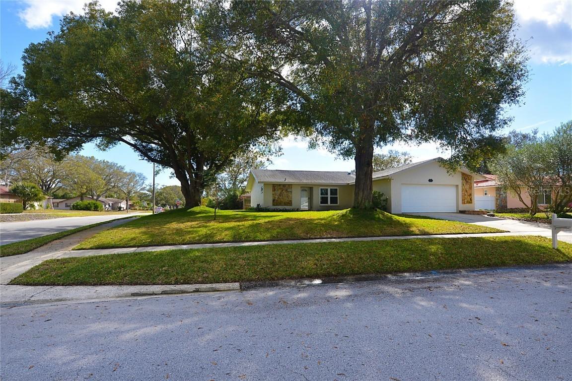 2755 Merlin Way, Clearwater, FL 33761