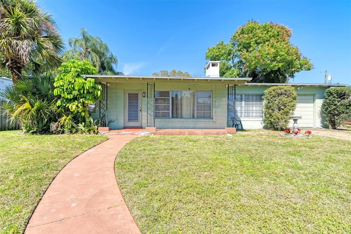 4811 Del Rio Way, Gulfport, FL 33711