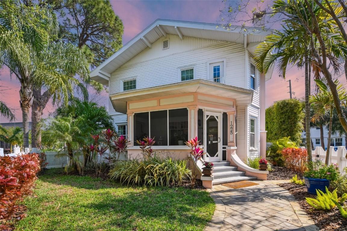 1225 Beach Dr., St Petersburg, FL 33701