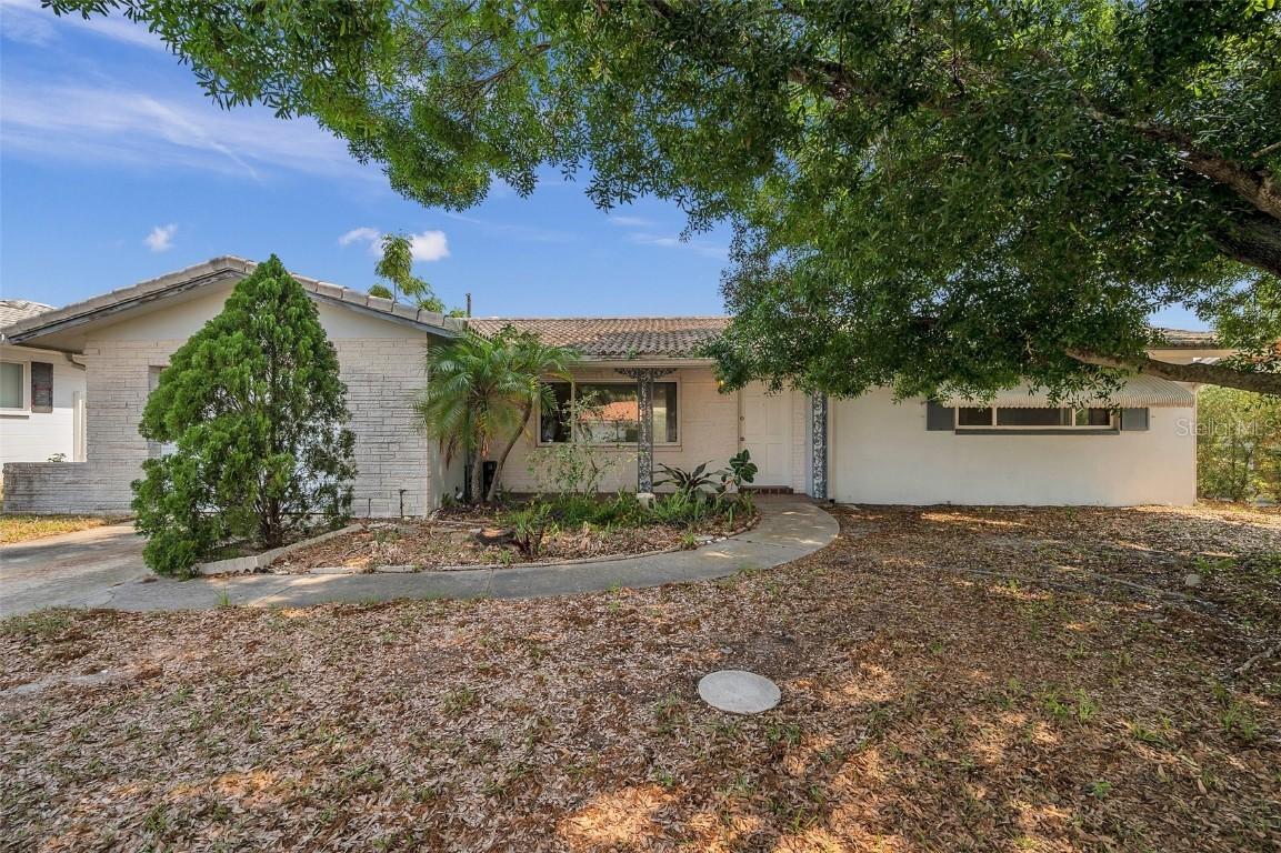 5543 Williamsdale Ct., Seminole, FL 33772