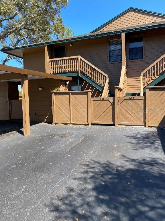 508 Lennox Rd., Palm Harbor, FL 34683