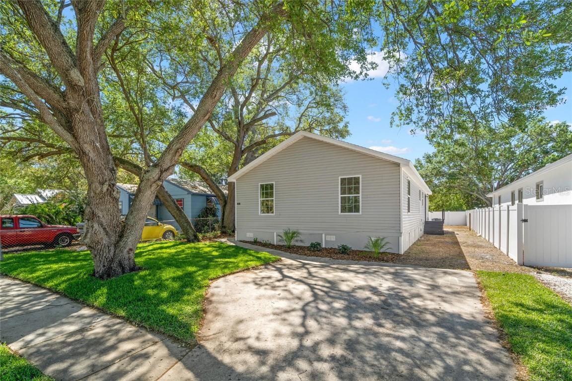 4640 12th Ave., St Petersburg, FL 33711