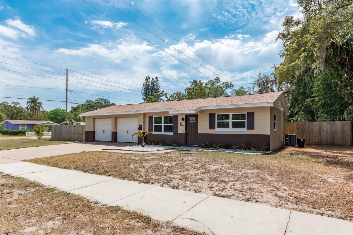 1291 Idlewild Dr., Clearwater, FL 33755