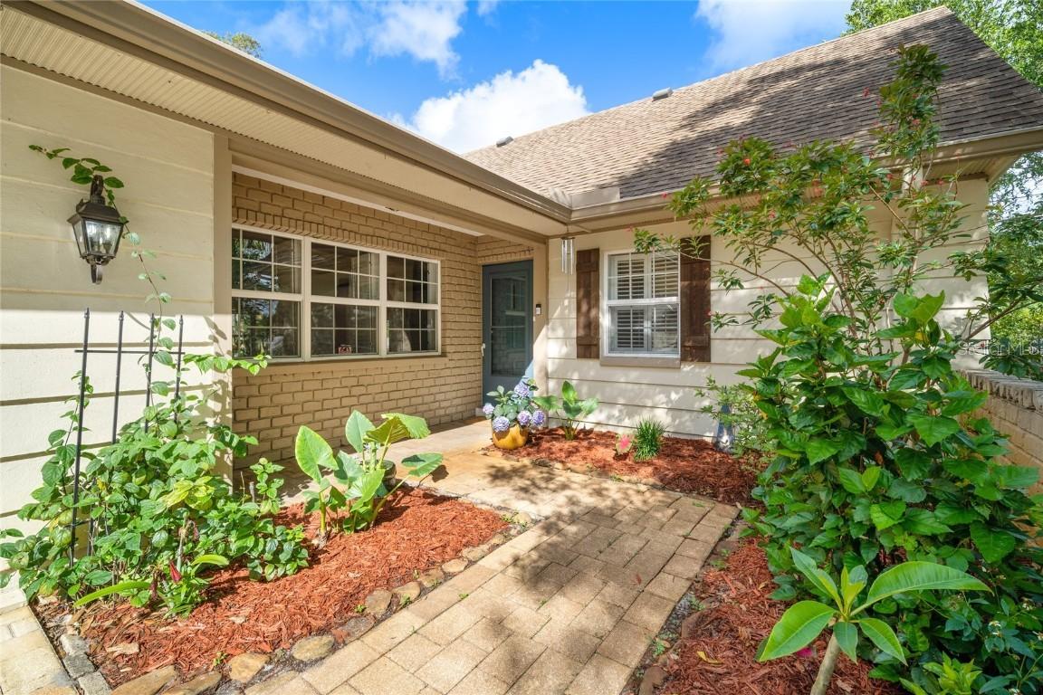 4858 Harding Rd., St Petersburg, FL 33709