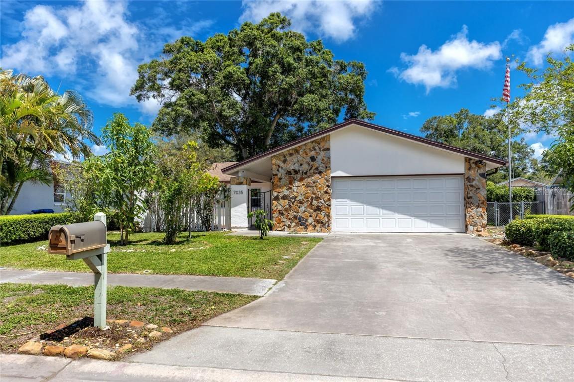 7035 Orkney Ave., St Petersburg, FL 33709
