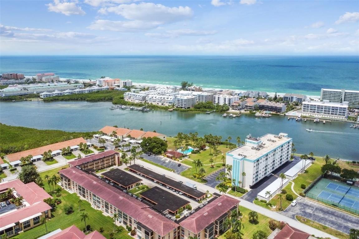 10215 Regal Dr. #17, Largo, FL 33774